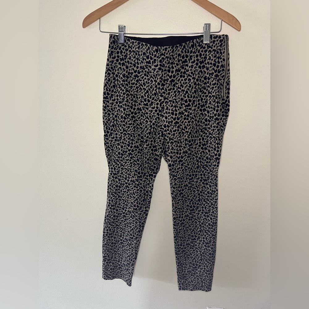 Womens | Cheetah Print | Stretch/High waist (Size 6) Pants  | Business Casual |